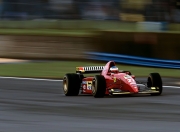 金年会官网-德甲争冠焦点战风云再起，卡塔尔击败那不勒斯的足球启示录