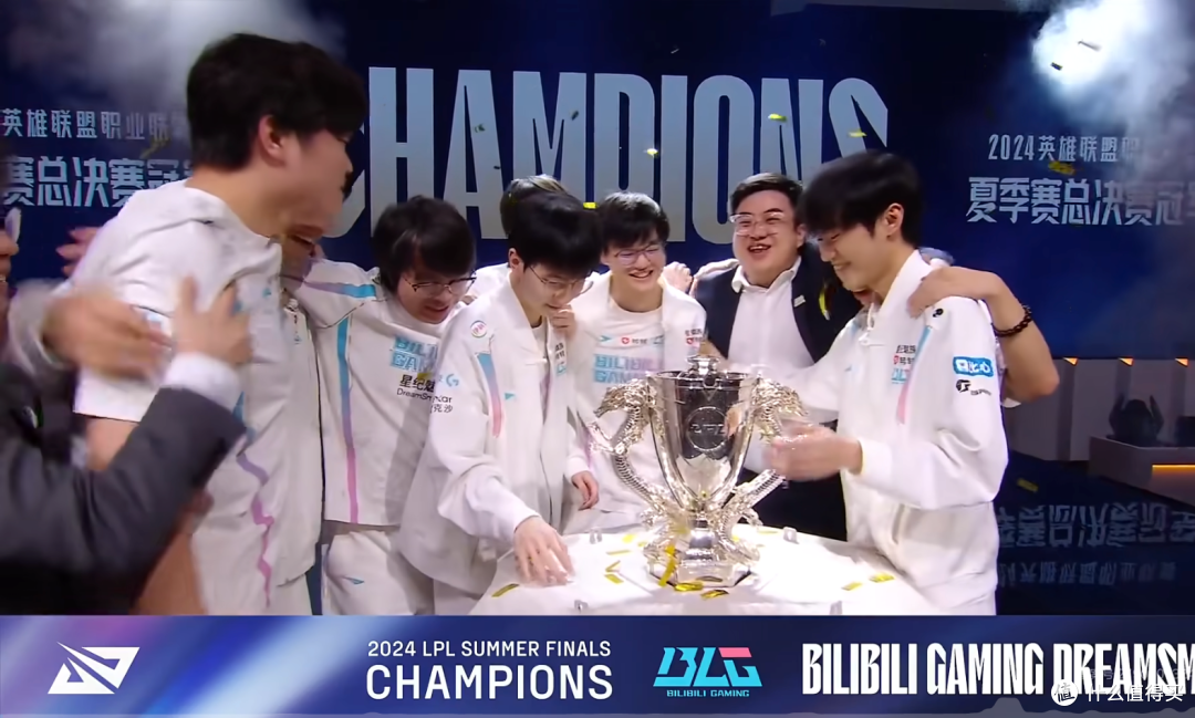 RNG险胜BLG，Bin单局斩获MVP入围赛3:1（深圳）