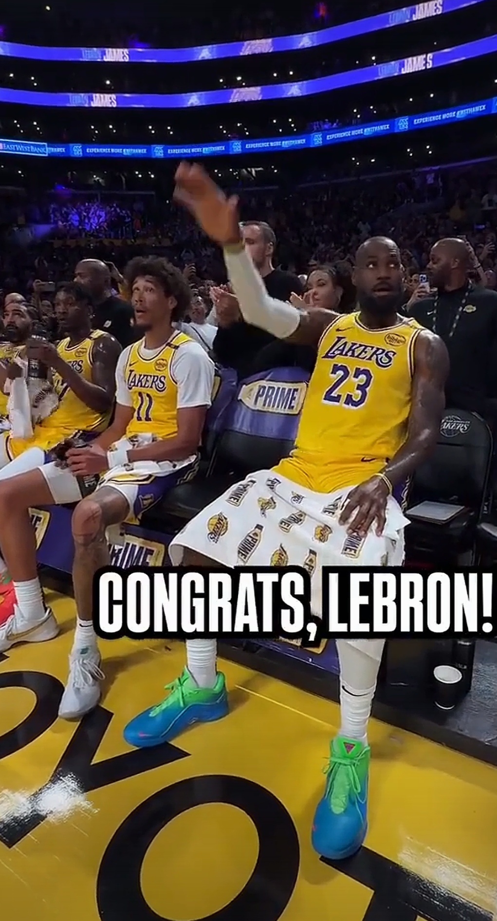 詹姆斯首秀主场，独揽五十分大胜！