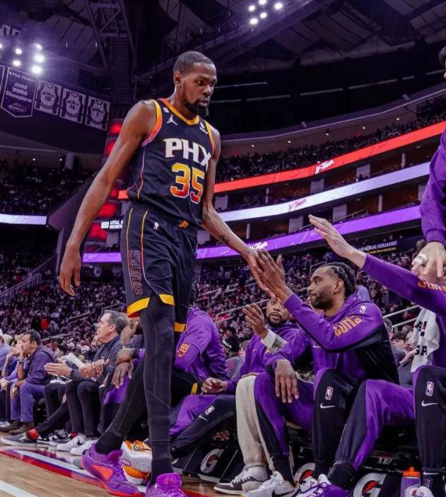 篮网击败雄鹿，杜兰特发威