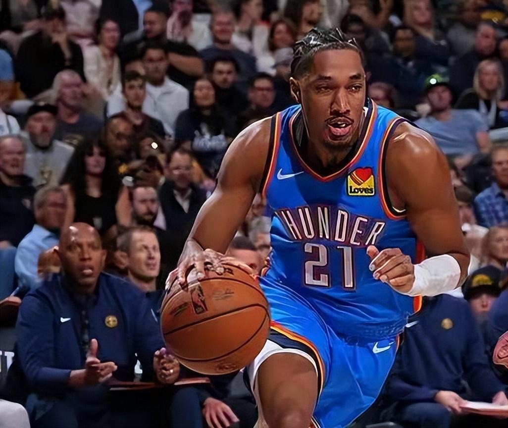 包含鹈鹕主场击败魔术，士气高涨的词条