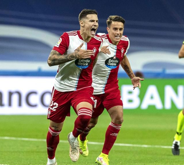 包含C9轻取BLG，Knight2完成帽子戏法的词条