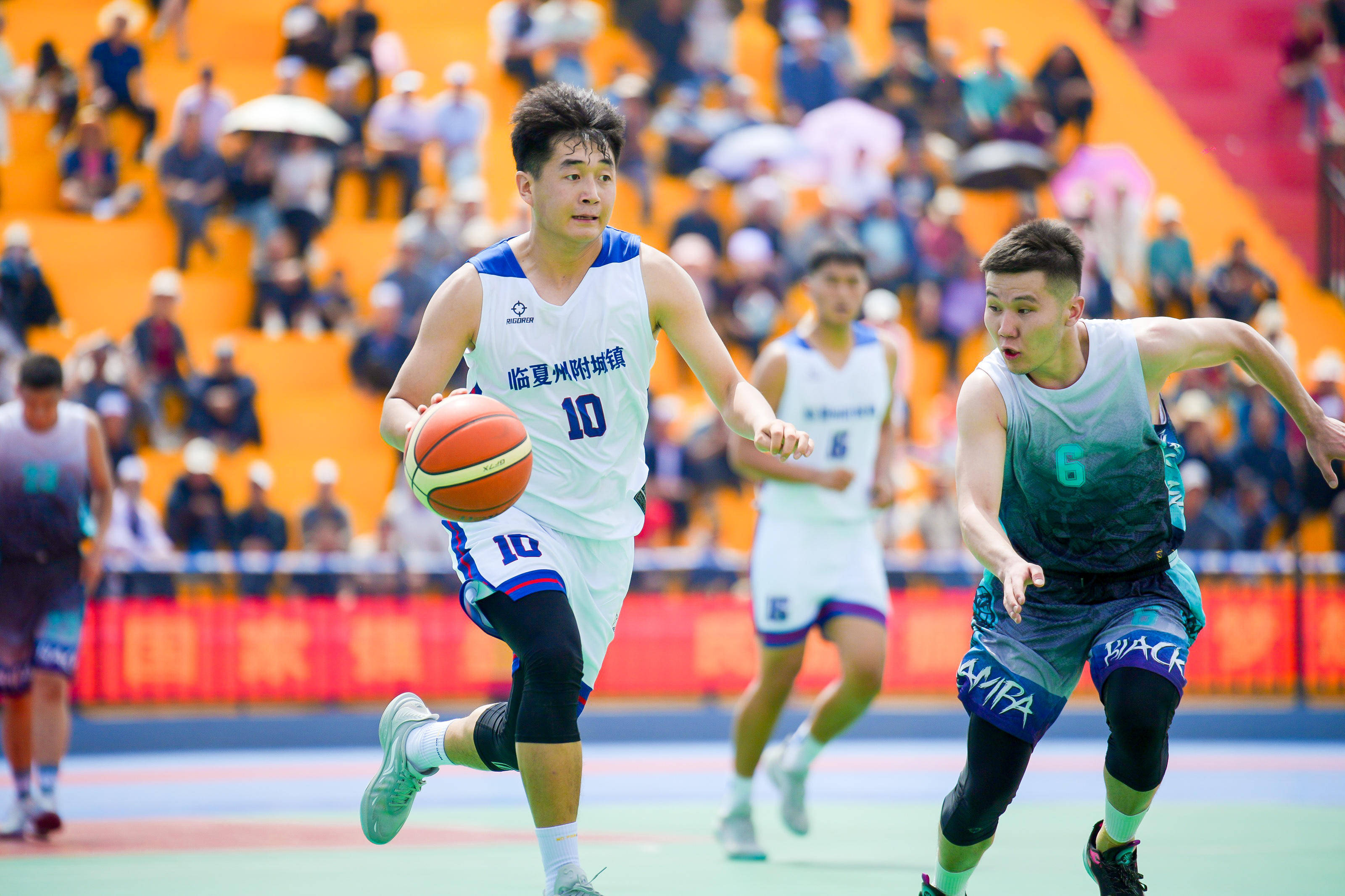 世界赛舞台，篮球代表国家出征荣耀