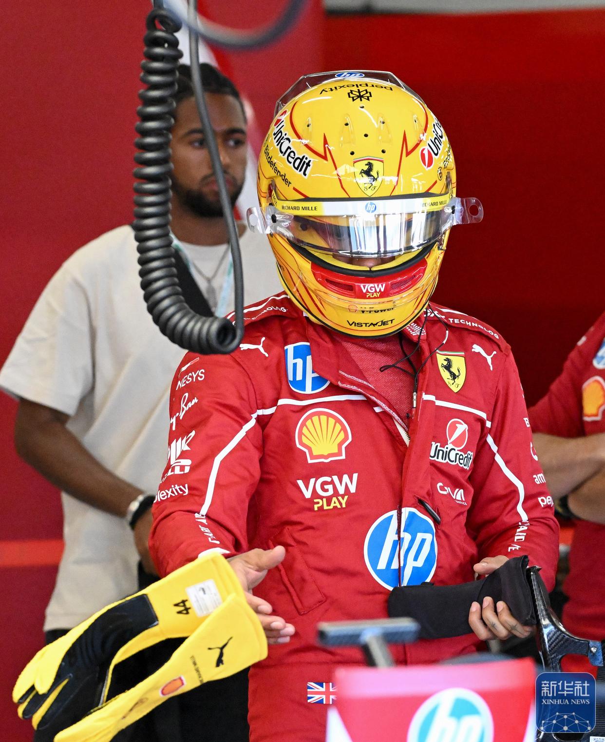 威廉姆斯险胜哈斯车队，皮亚斯特里高光表现