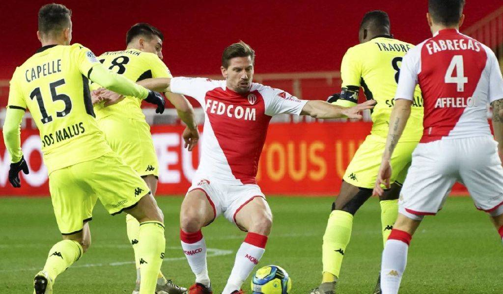 里昂战平南特,保持法甲不败纪录 里昂战平南特,保持法甲不败纪录