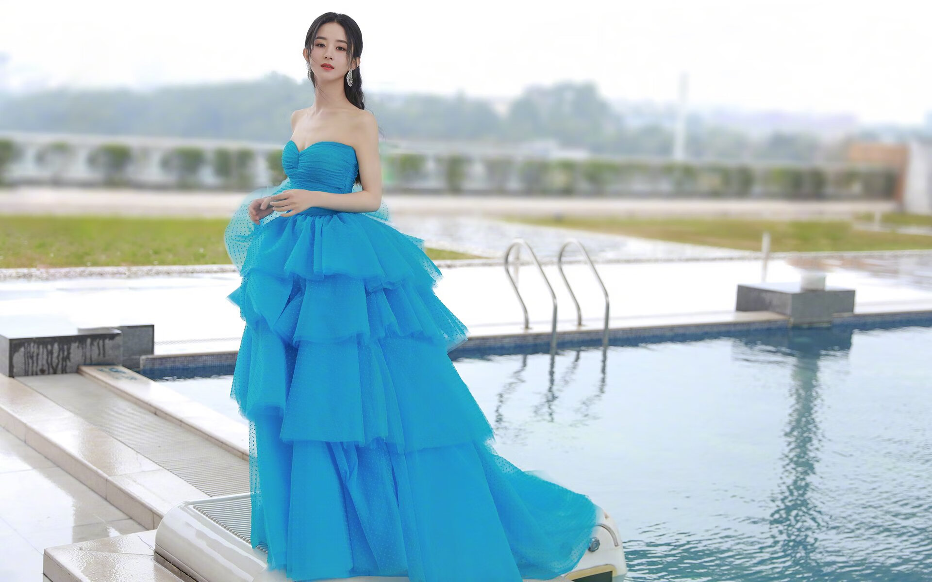 德甲争冠激战正酣，罗马火力压制马竞彰显欧洲足球魅力