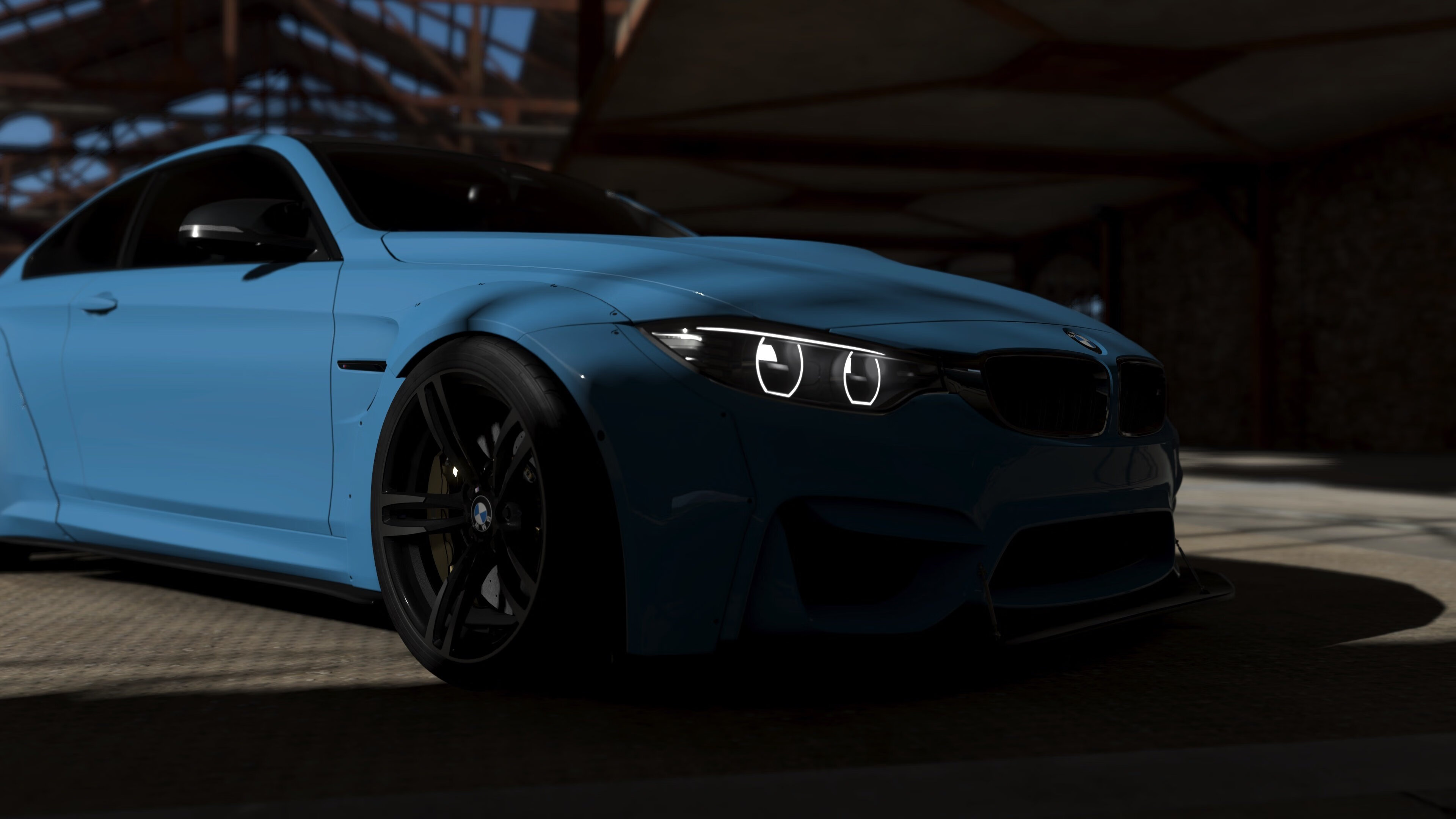 F1赛道轰鸣夜,武切维奇在另一个赛场投出制胜圈