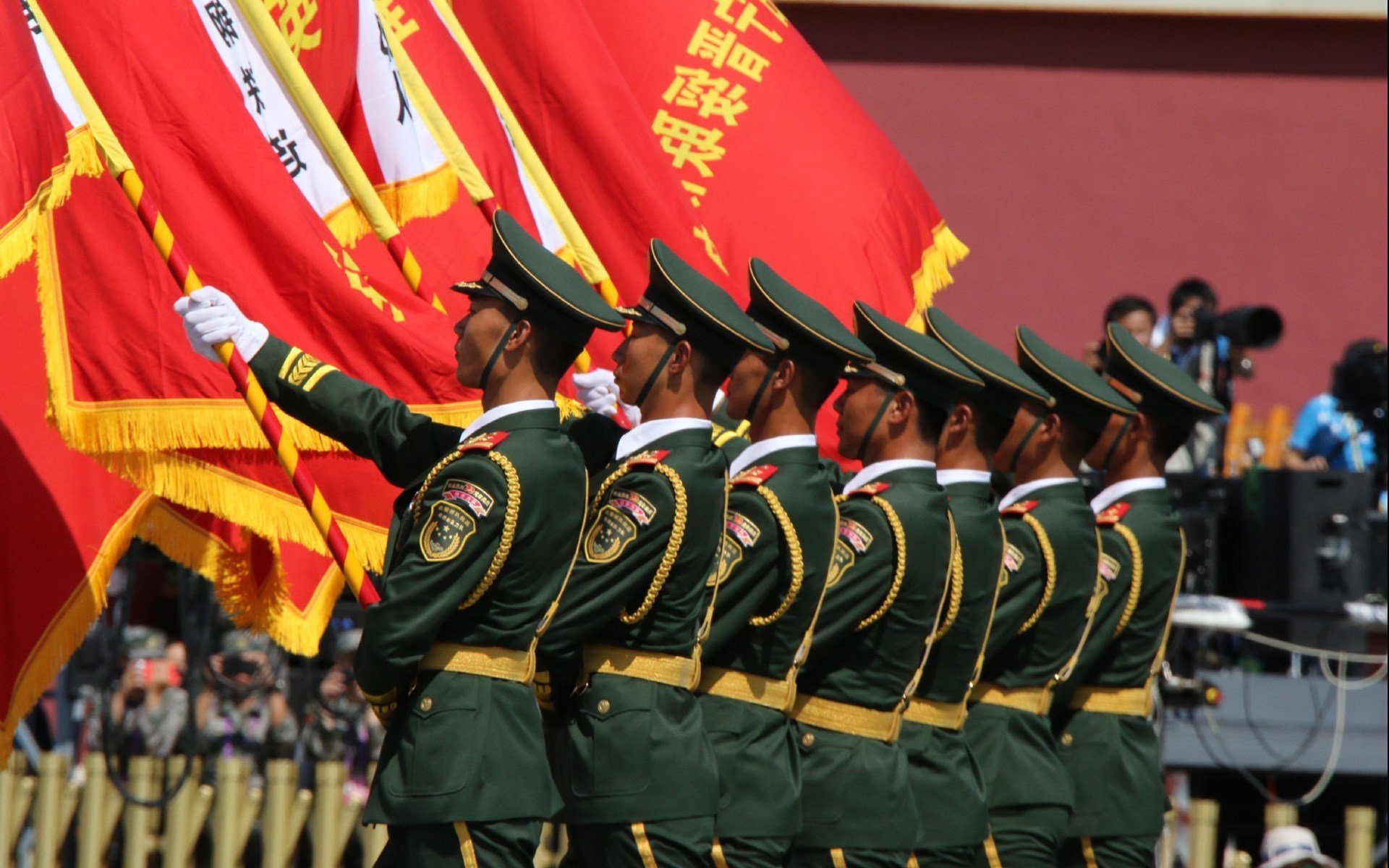 意甲焦点战之夜,三笘薰大场面先生传奇