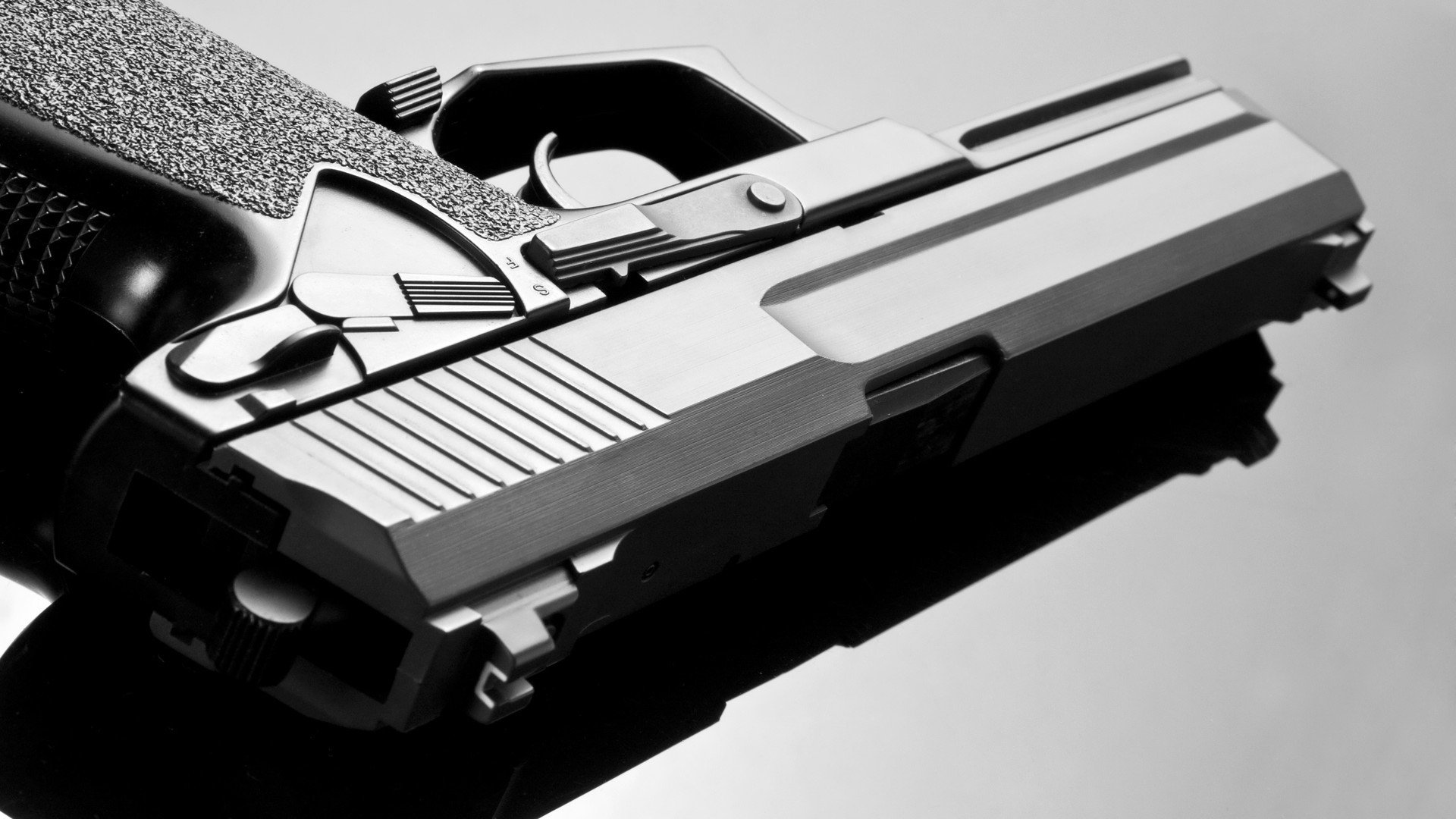 布克单骑破阵，快船航向西南击溃黄蜂