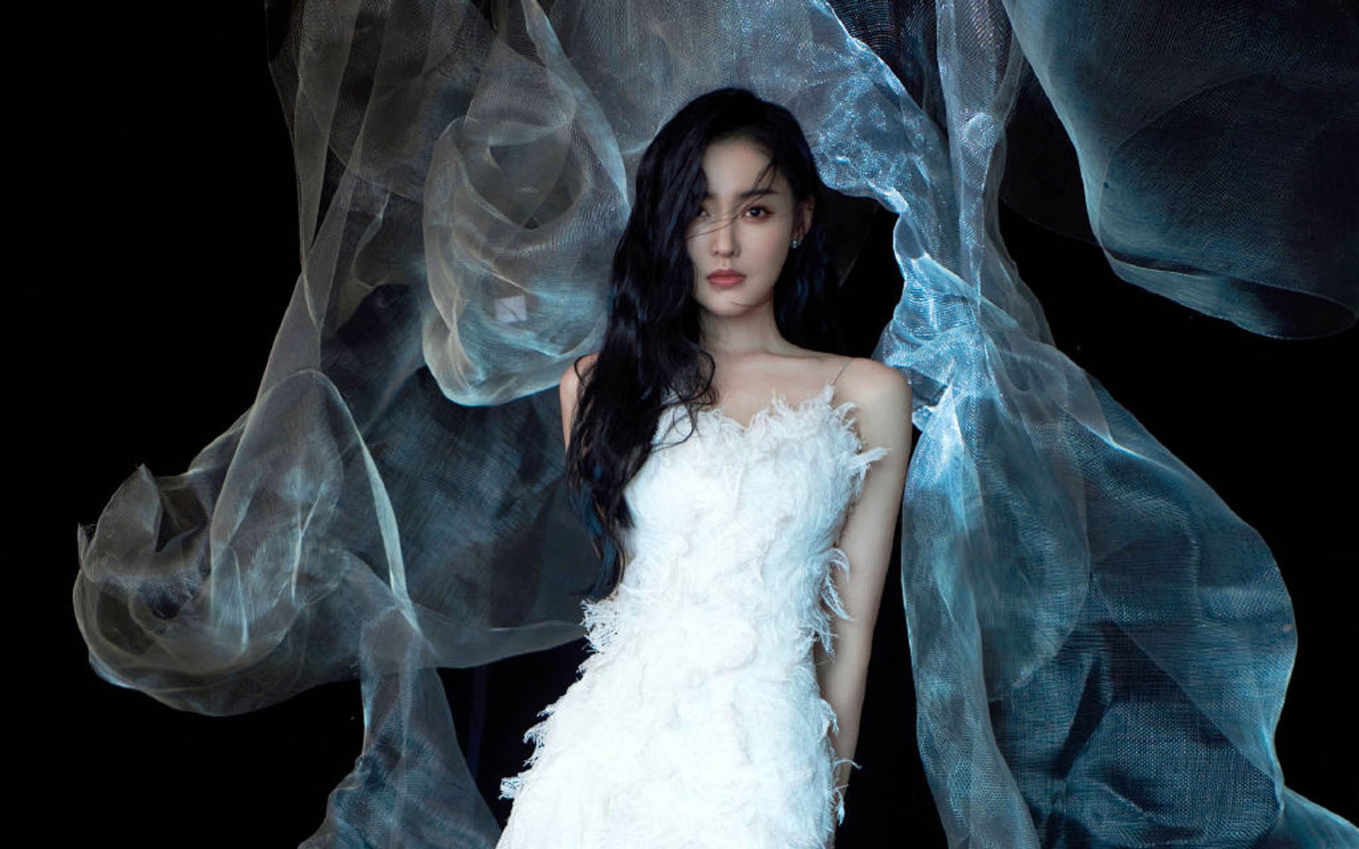 足球,在绿茵之外的回响,从国家德比到乌克兰与塞内加尔的民族叙事